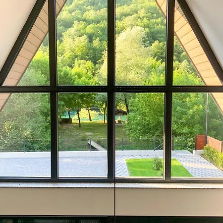 Unea House Apartman *